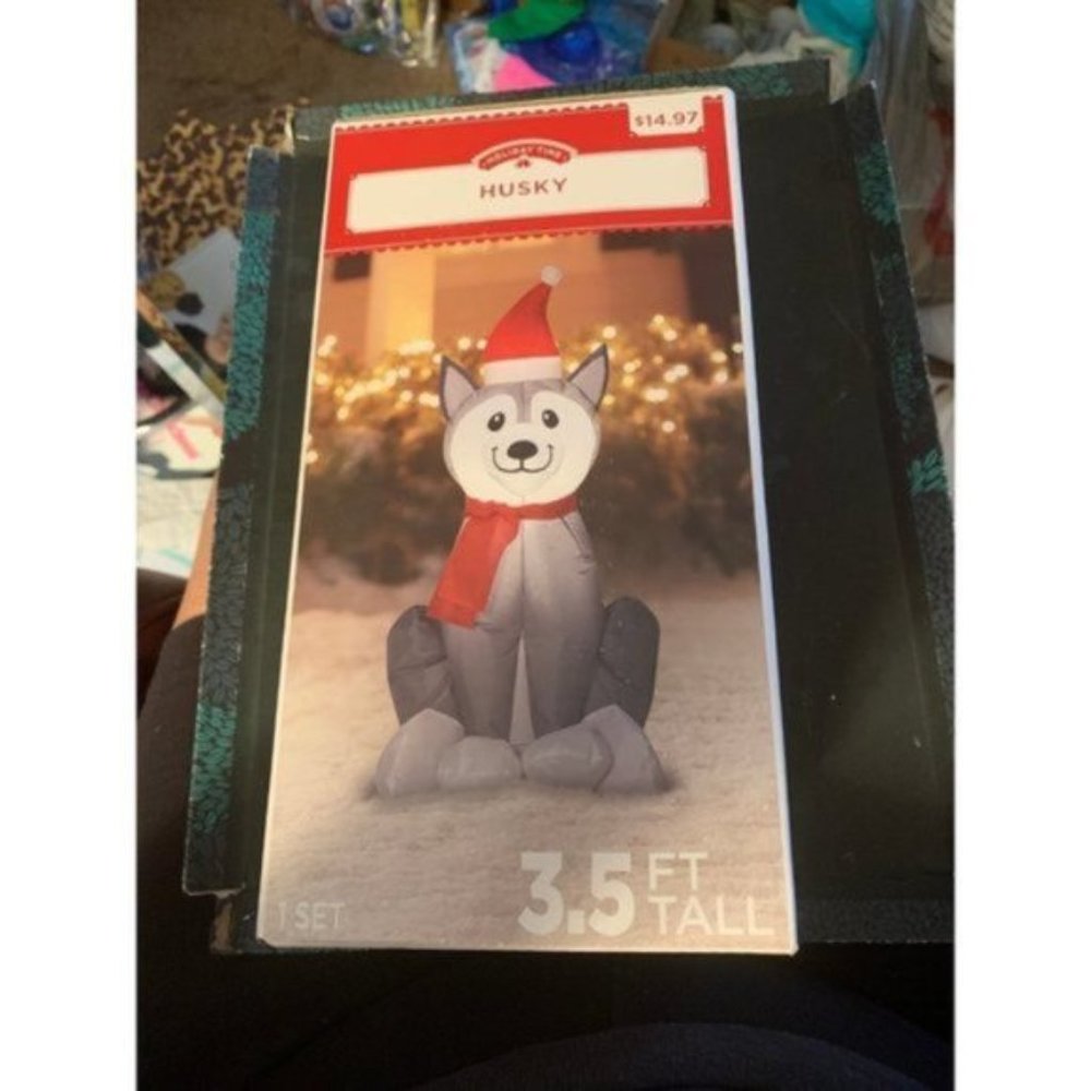 HUSKY 3-1/2 foot Holiday Inflatable